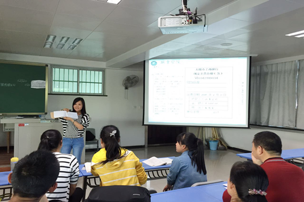 【应用会计系】举行项目教学观摩课